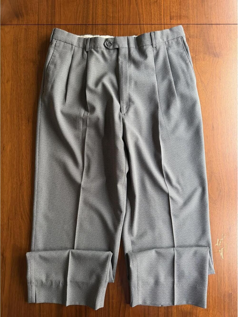 Bill Blass Menswear Gray Herringbone Dress Pants - Size 36x38